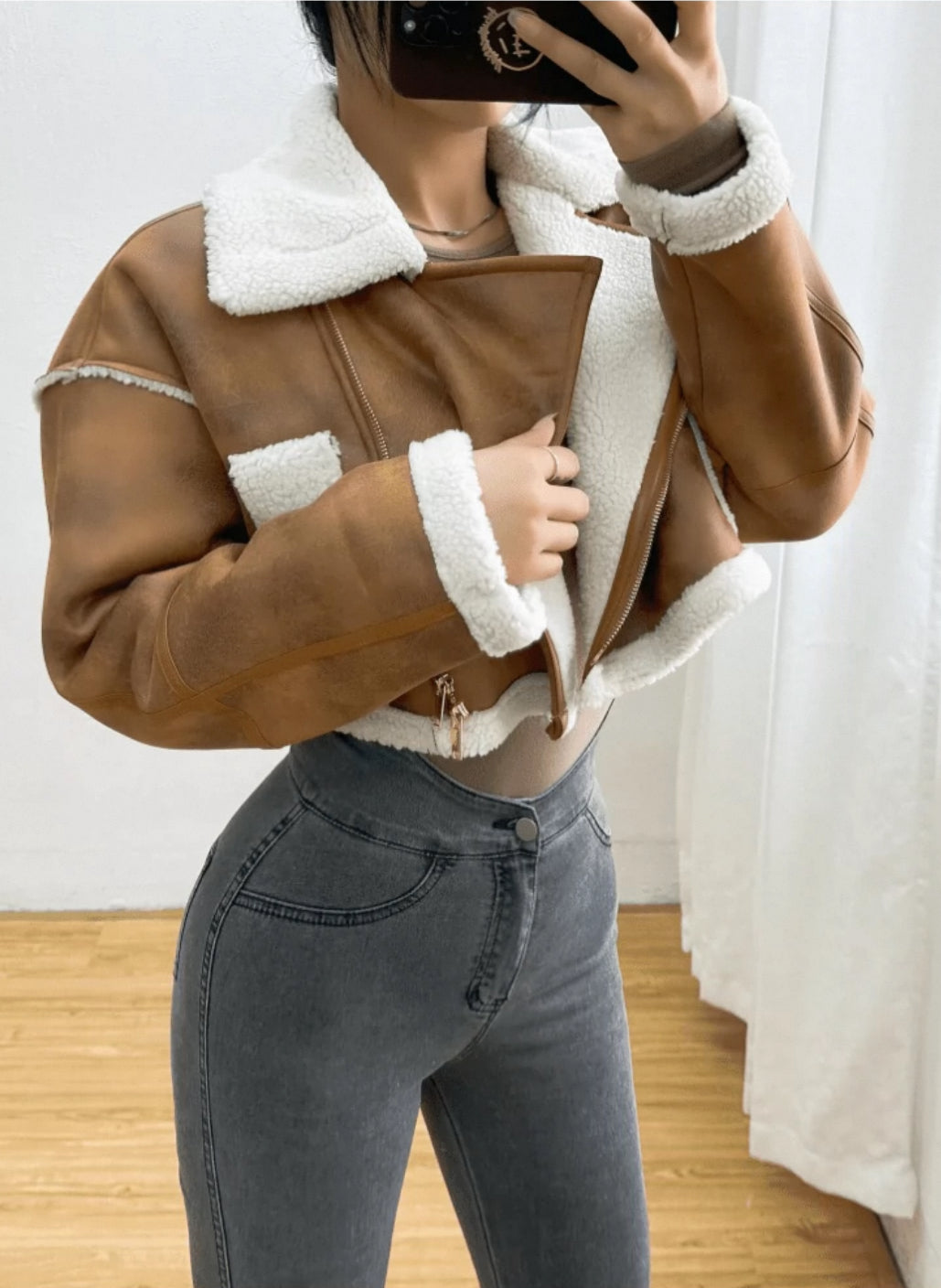 Trendy Cropped Lederjacke mit Flausch
