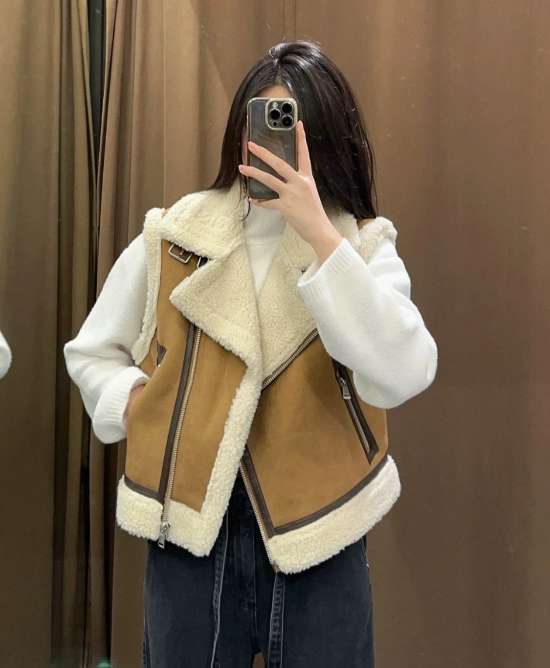 Trendy Lederweste mit fleece Innenseite
