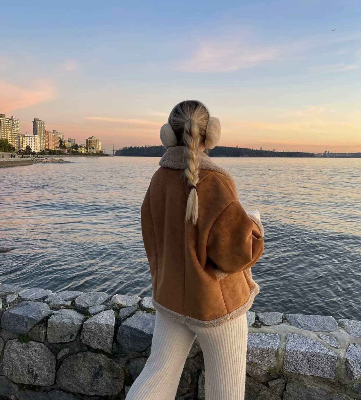 Trendy Lederjacke mit Flauschkragen