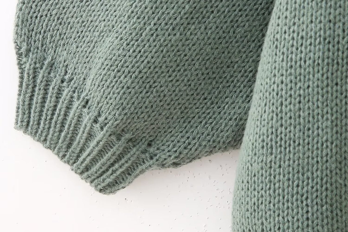 Gestrickter Cardigan mit Knöpfen