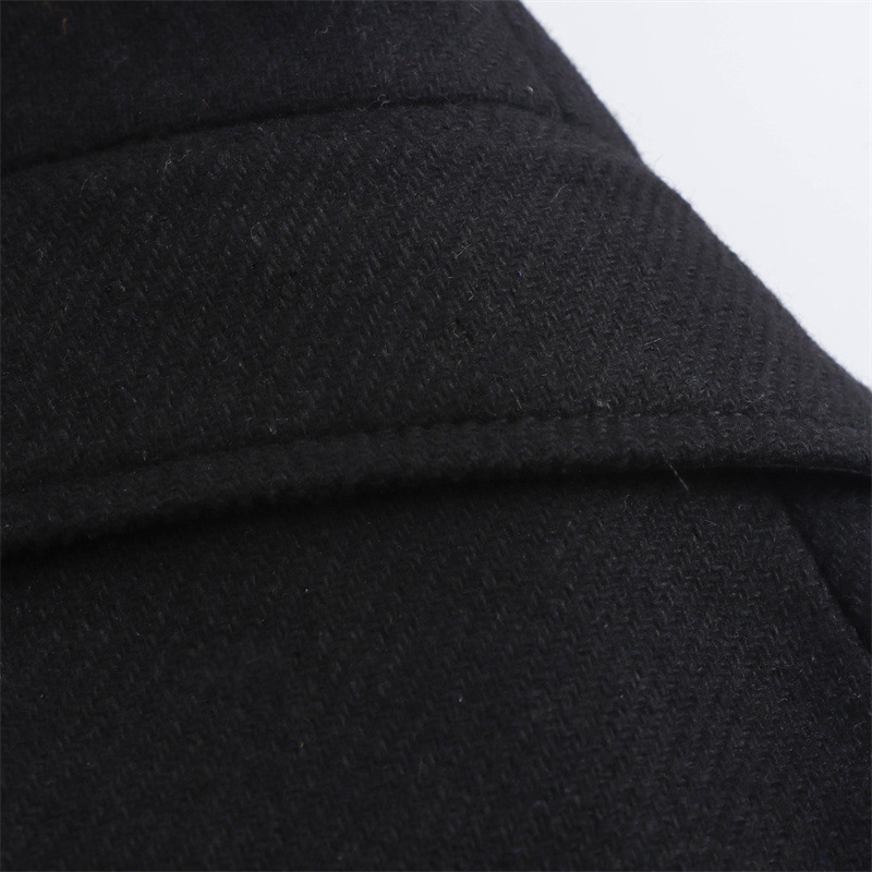 Mantel mit abnehmbaren Pelzschal