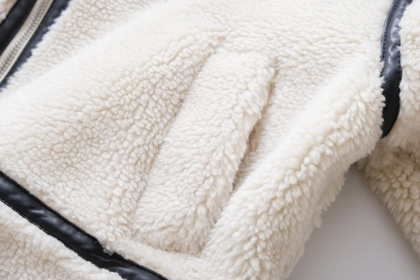 Trendy Teddy Lederjacke