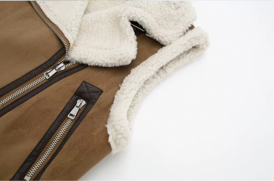 Trendy Lederweste mit fleece Innenseite