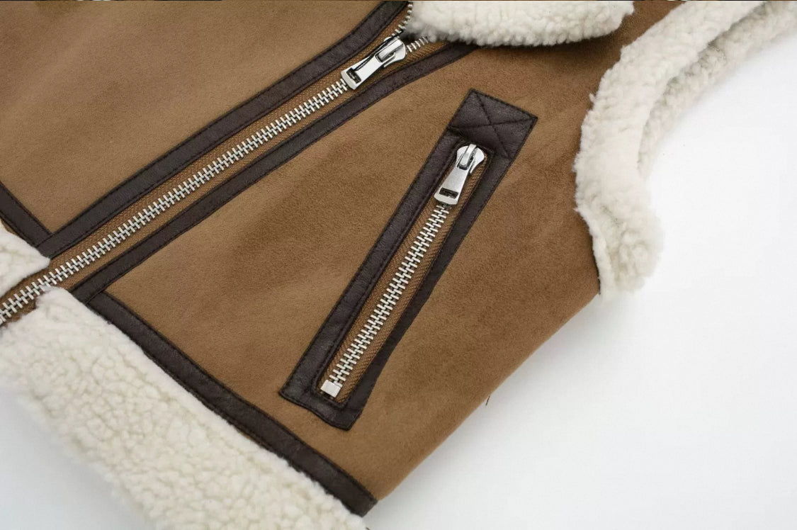 Trendy Lederweste mit fleece Innenseite