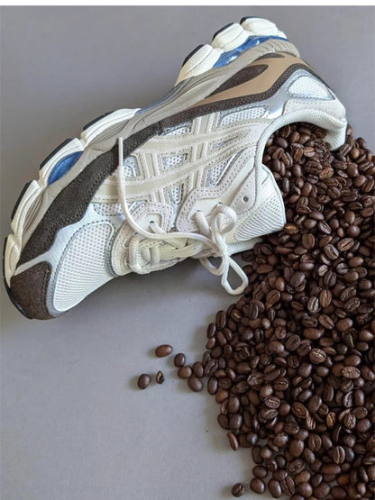 SNEAKER RUNNER