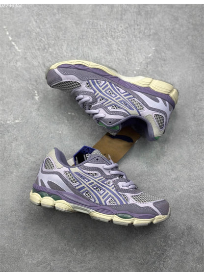 SNEAKER RUNNER