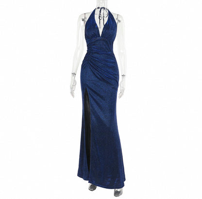 Blaues Kleid mit Beinausschnitt