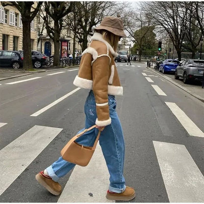 Trendy Cropped Lederjacke mit Flausch